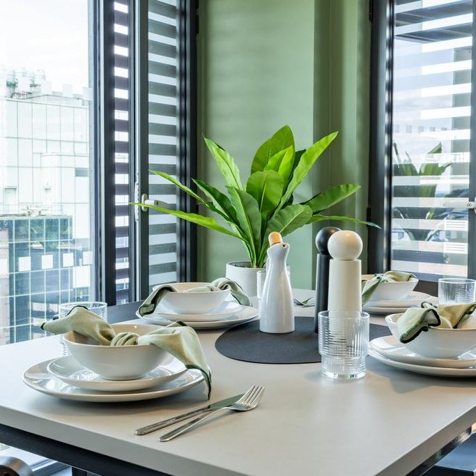 1 bedroom in a flat share to rent - Photo 1