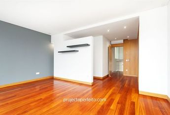 Moradia em Banda T3+1