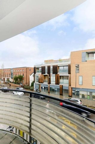 Putney Bridge Road, Putney, SW15 - Photo 2