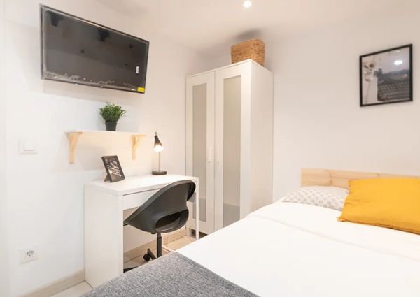 Carrer de les Beates, Barcelona, Catalonia 08003