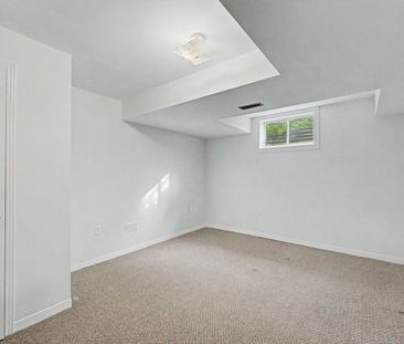 For Lease - 6 Argyle Road, Barrie, Ontario - Photo 3