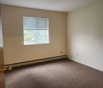 Senior Apartment for rent - Photo 2