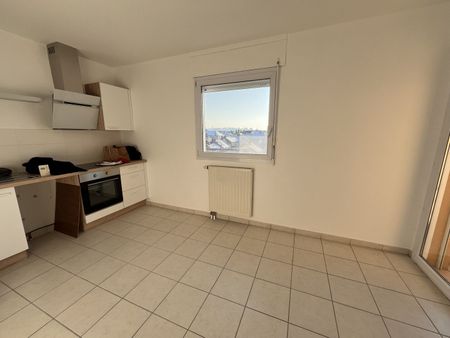 Location Appartement 2 pièces 68m² - Photo 4
