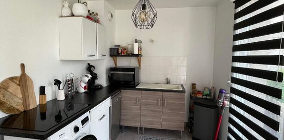 Location Appartement 2 pièces 44m² - Photo 2