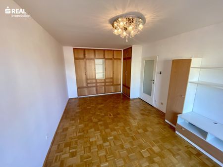 Freizeitgebiet Wienerberg, 3 Zimmer & Loggia (Heizung/Warmwasser inkludiert) - Photo 2