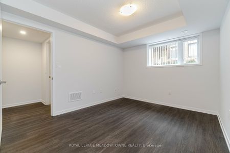 For Lease - 235 Birmingham Street Unit# 142, Toronto, Ontario - Photo 5
