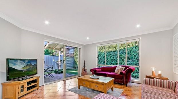 SINGLE LEVEL FAMILY HOME - Photo 1