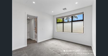 A Beautiful Place to Call Home in an Unbeatable Location - Photo 3