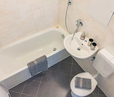 Hier ist genug Platz zum Entfalten - 5-Raum-Whg. mit Balkon - Foto 3