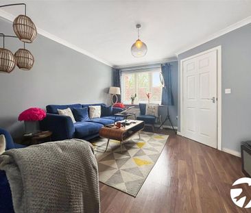 3 bedroom end of terrace house to rent - Photo 2
