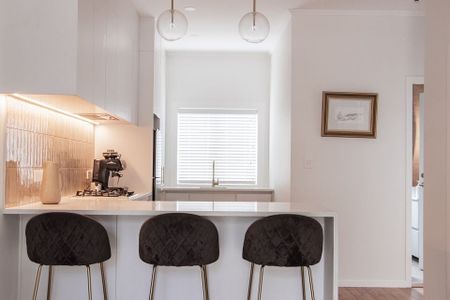 2BR Epsom Unit w/ Garden (Water included) - Photo 5