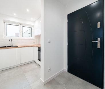 Kompaktowa kawalerka Świeżo po Generalnym Remoncie - Photo 3