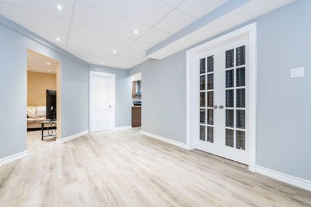 For Lease - 5 Hallen Drive Unit# Lower Unit, Penetanguishene, Ontario - Photo 2