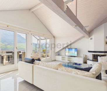 Newly renovated 6.5-room elegant apartment with lift and cellar, En... - Photo 2