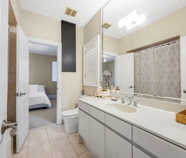 For Lease - 124 Boake Trail, Richmond Hill, Ontario - Photo 1