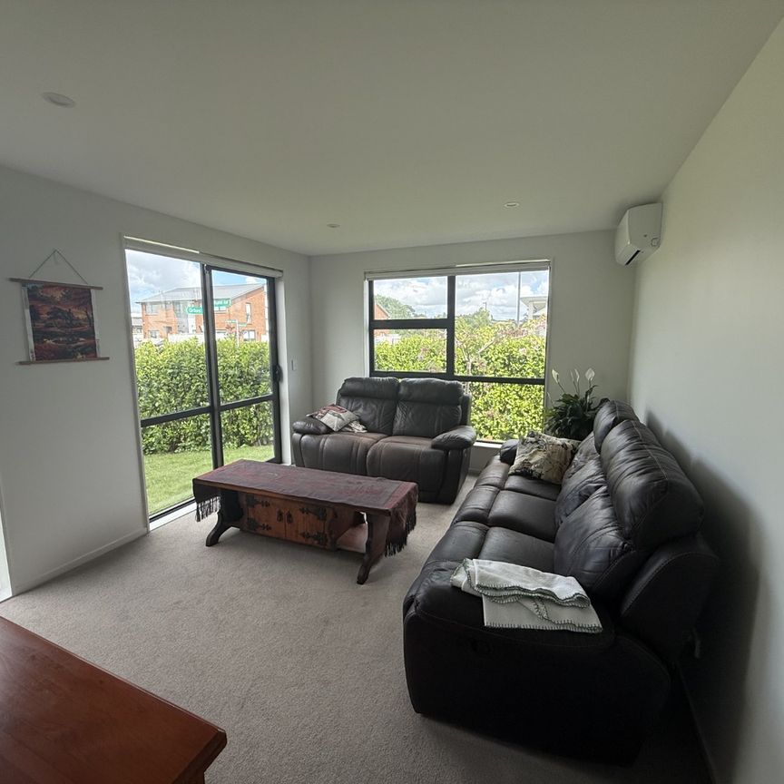 8 Orford Lane, Takanini - Photo 1
