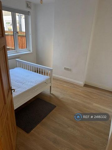2 bedroom maisonette to rent - Photo 5