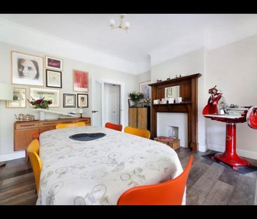 6 Bed Semi-Detached House, Palewell Park, SW14 - Photo 3