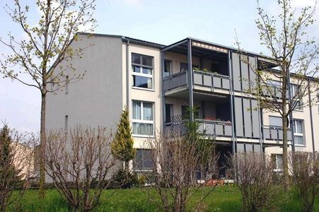 3.5-ZW à 79 m² zuoberst im 2. OG - Foto 2