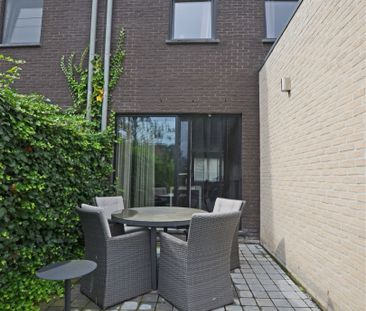 Instapklare eigentijdse residentiële halfopen woning - Photo 2