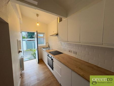 Washway Road, Sale, Trafford, M33 - Photo 5