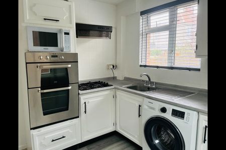 Room in a Shared House, Frampton Crescent, BS16 - Photo 5