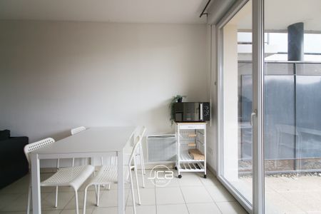 Location Appartement 2 pièces Meublé 39m² PORTET SUR GARONNE 31120 - Photo 2