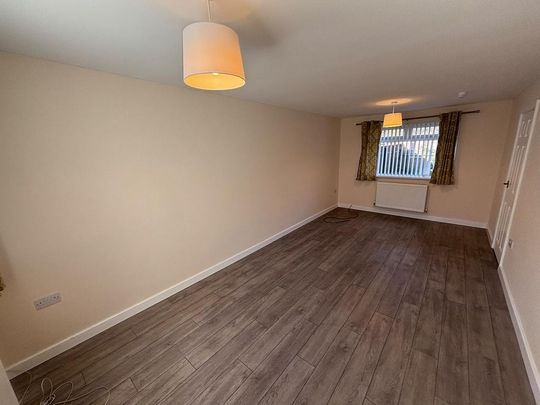 3 bedroom terraced house to rent - Photo 1