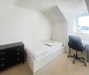 3 bedroom house to rent Southport Terrace, Nottingham, Nottinghamshire, NG7 - Photo 4