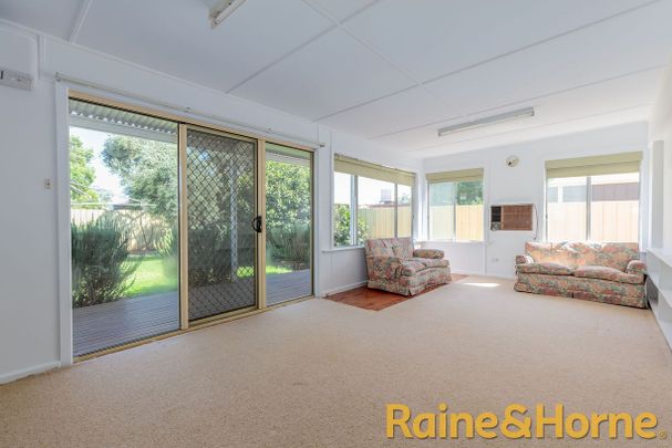 South Narromine Californian Bungalow - Photo 1