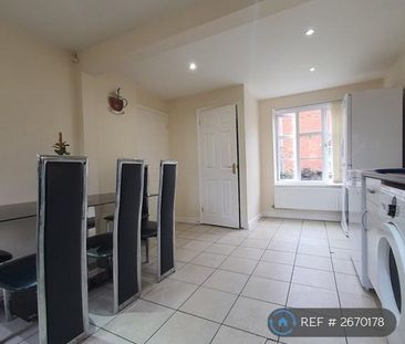 3 bedroom terraced house to rent - Photo 5