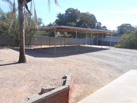 Unit 2&sol;79 Conroy Street&comma; Port Augusta - Photo 2