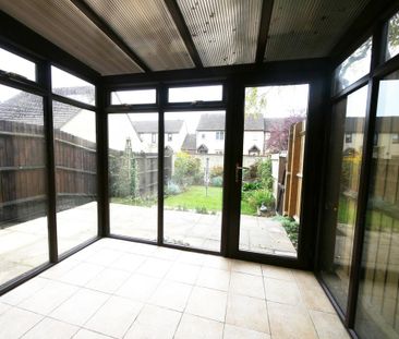 3 bedroom end of terrace house to rent - Photo 1