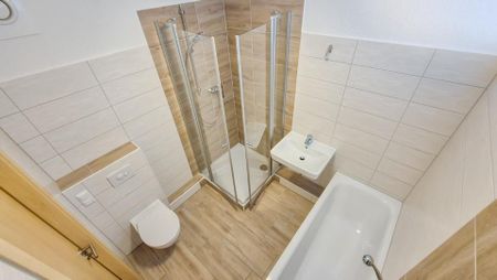 Erstbezug nach Sanierung - alles schick mit Wanne und Dusche - Photo 5