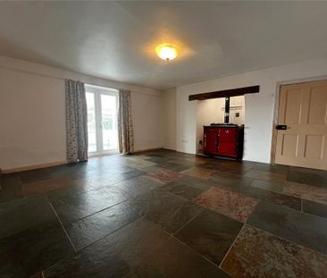 3 bedroom detached house to rent - Photo 2