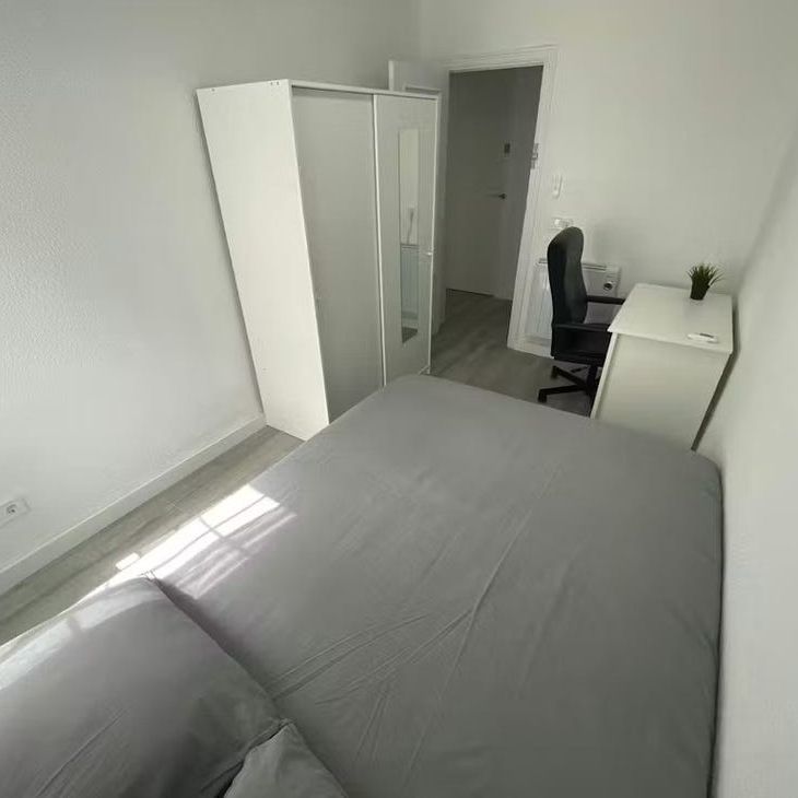 Calle del Oasis, Madrid, Community of Madrid 28021 - Photo 1