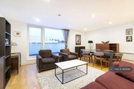 3 bedroom flat to rent - Photo 4