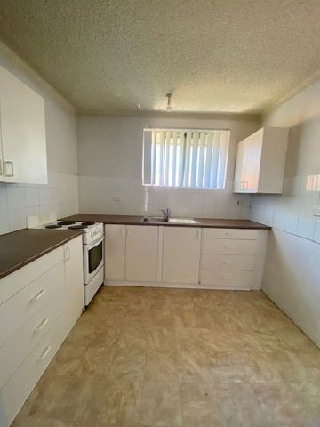 SPACIOUS 2 BEDROOM UNIT - Photo 5