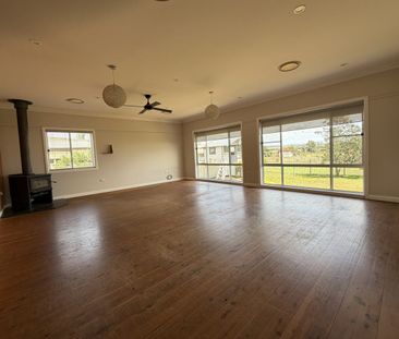 Neat Four Bedroom Home - Photo 1
