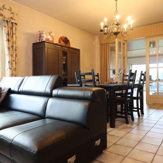 Woning te huur in Frasnes-lez-Buissenal voor € 975 met 3 slaapkamers - Photo 1