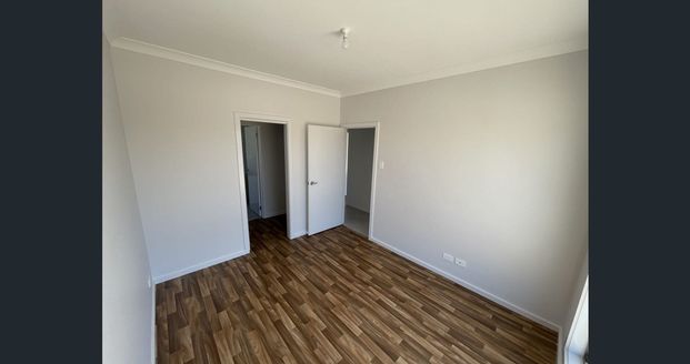 Neat and tidy home - Photo 1