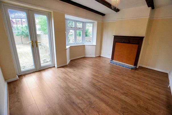 3 bedroom semi-detached house to rent - Photo 1