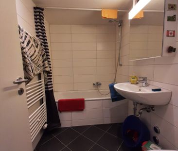 Günstig: Ruhige & helle 3-Zi-Wohnung mit Balkon (Nachmieter) - Photo 3