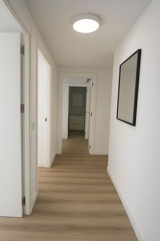 4 room luxury Flat for rent in Valencia - Photo 4