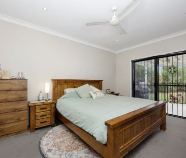 Quiet Cul-de-Sac Living with Room for Everyone - Photo 2