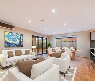 Modern and Spacious Home AVAILABLE 12th of NOVEMBER - Photo 6