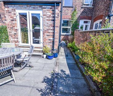 2 bedroom terraced house to rent - Photo 1