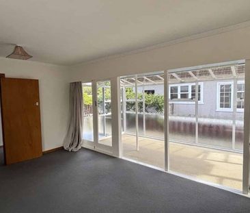 Roomy three-bedroom Aramoho home - Photo 1