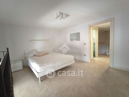 Trilocale in Affitto in Via Sant'Anna dei Lombardi 10 a Napoli - Foto 5