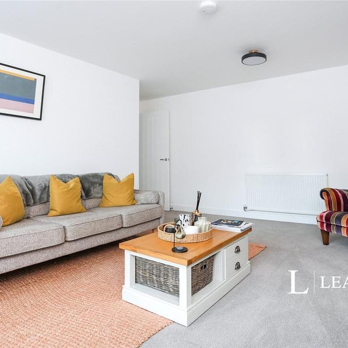 5 bedroom detached house to rent - Photo 1